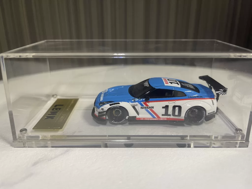 イグニッションモデル 1/64スケール LBWK R35 GT-R White/Blue 紹介